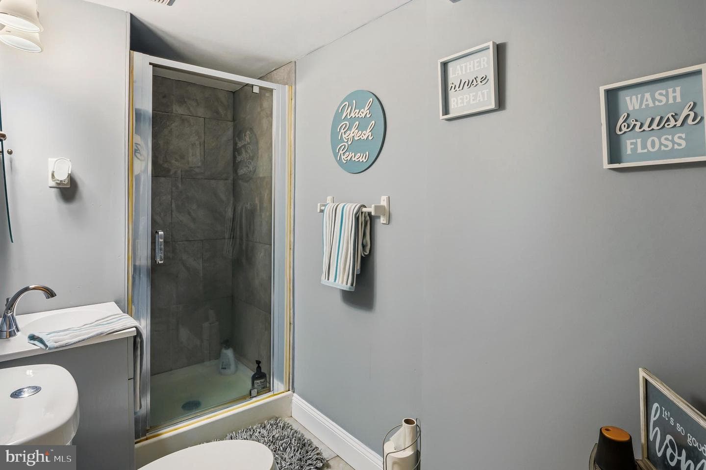 1719 Stella Court photo 26