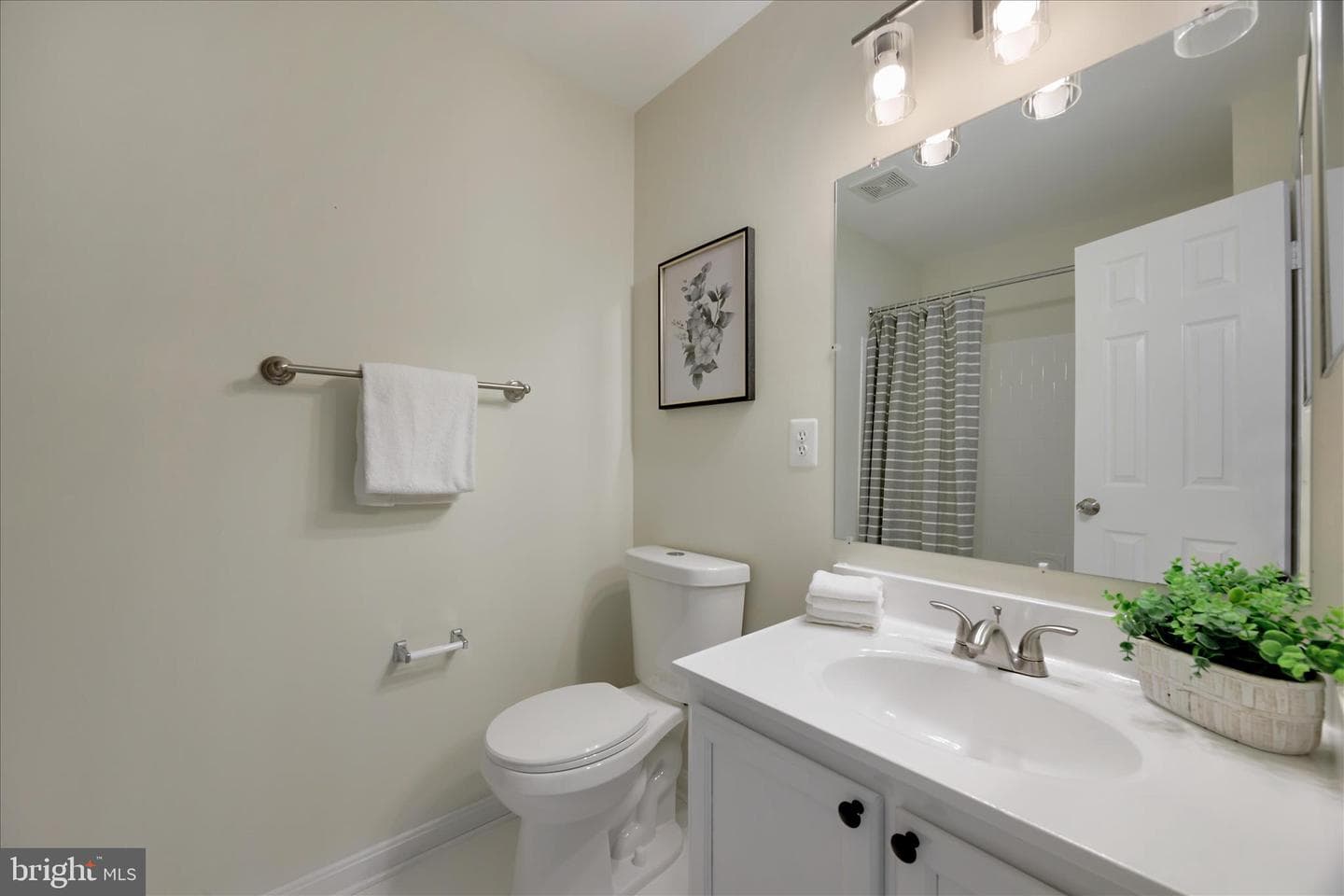 3986 Red Deer Circle photo 29