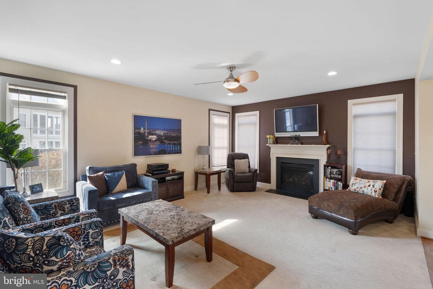 5102 Hugunin Way photo 12