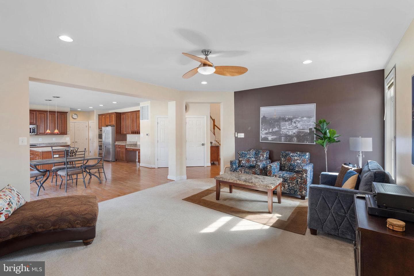 5102 Hugunin Way photo 13