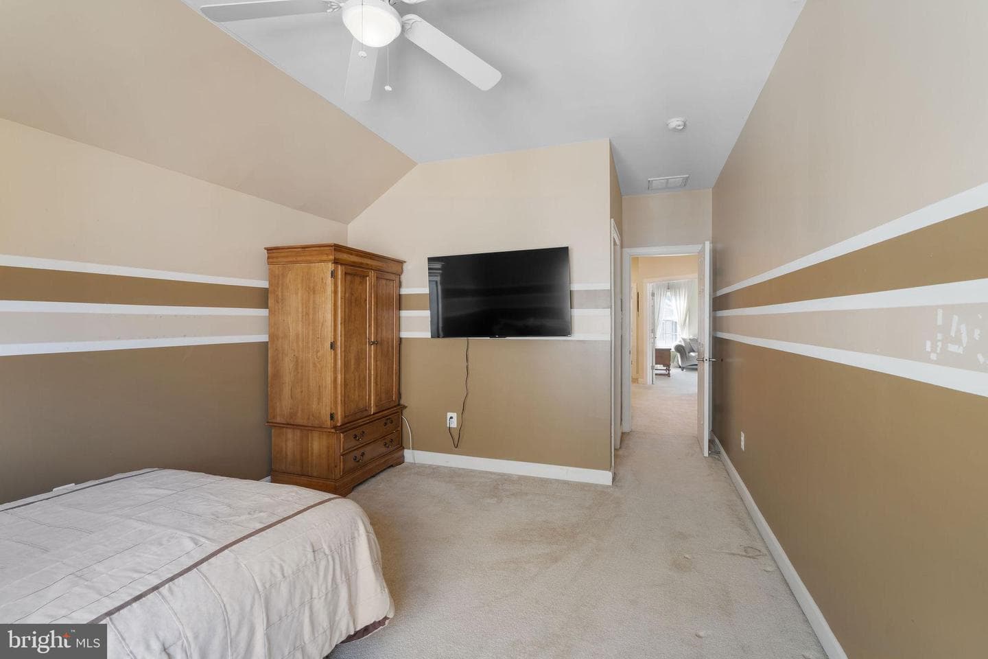 5102 Hugunin Way photo 31