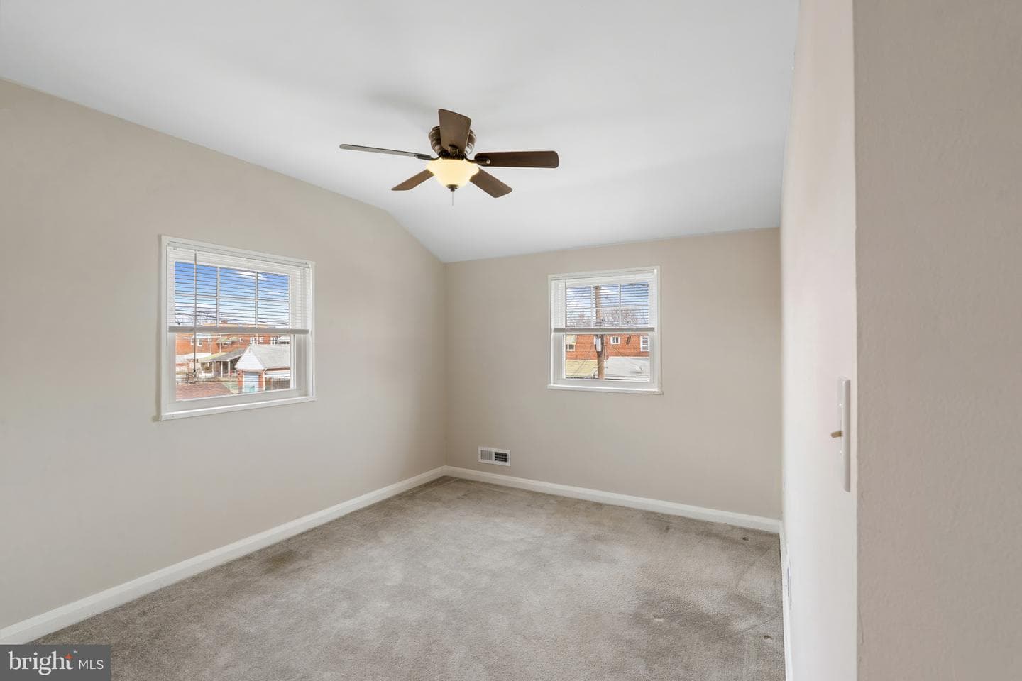 2782 Moorgate Road photo 20