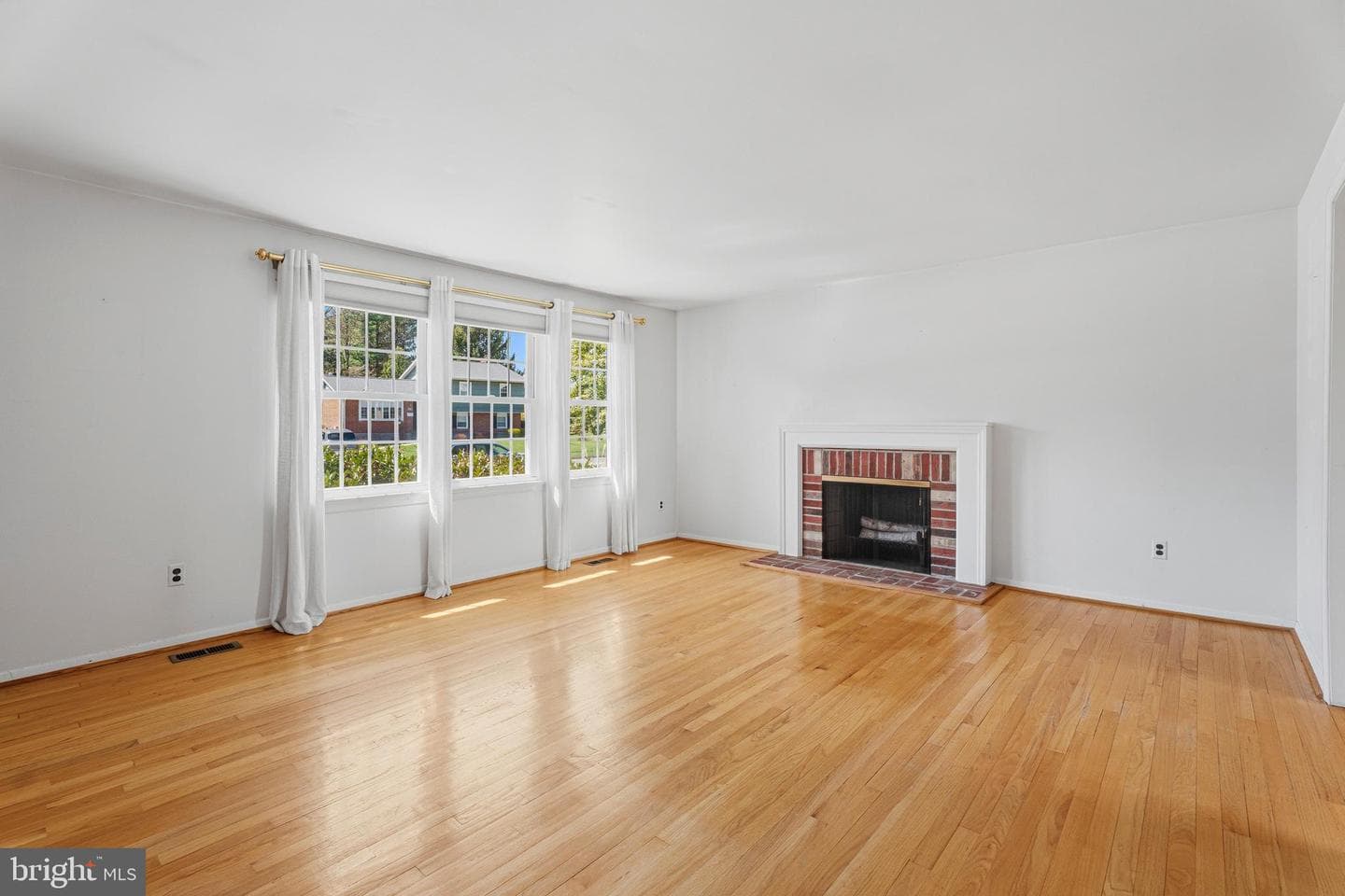 2407 Eastridge Road photo 7