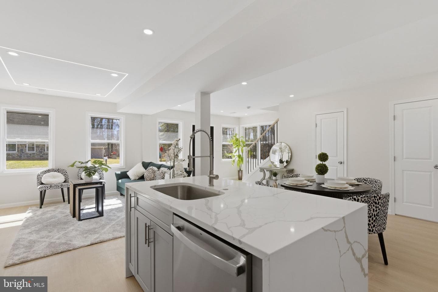 3236 George St photo 11