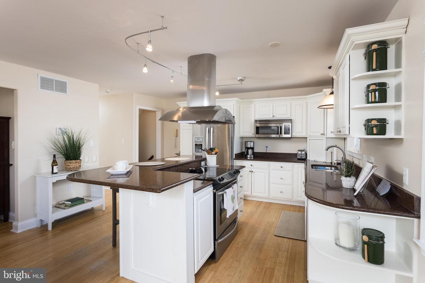11104 Bird River Grove Road photo 8