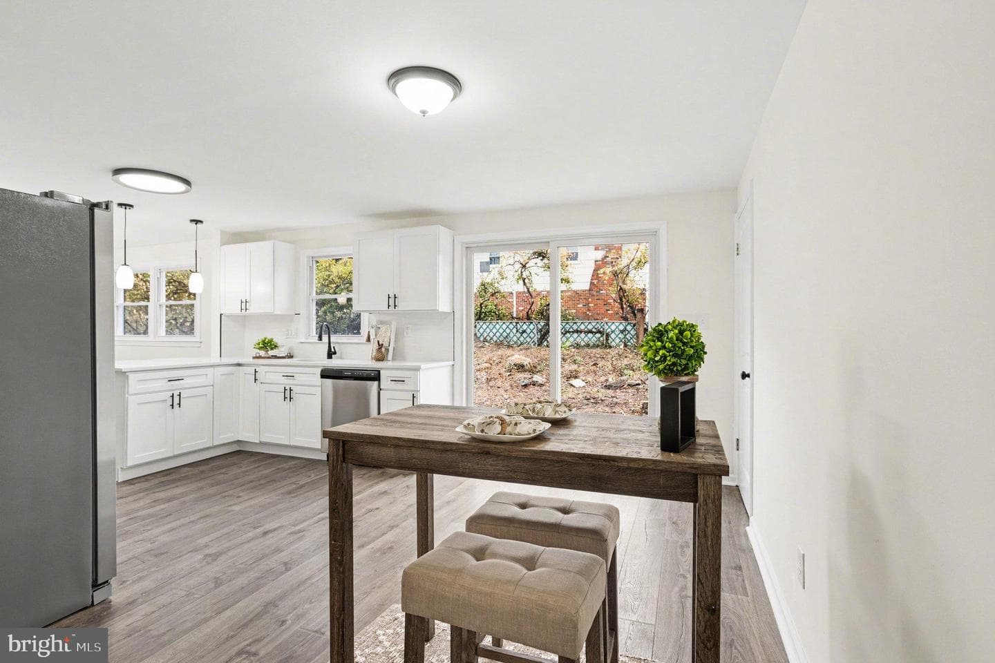 8029 Rider Avenue photo 11
