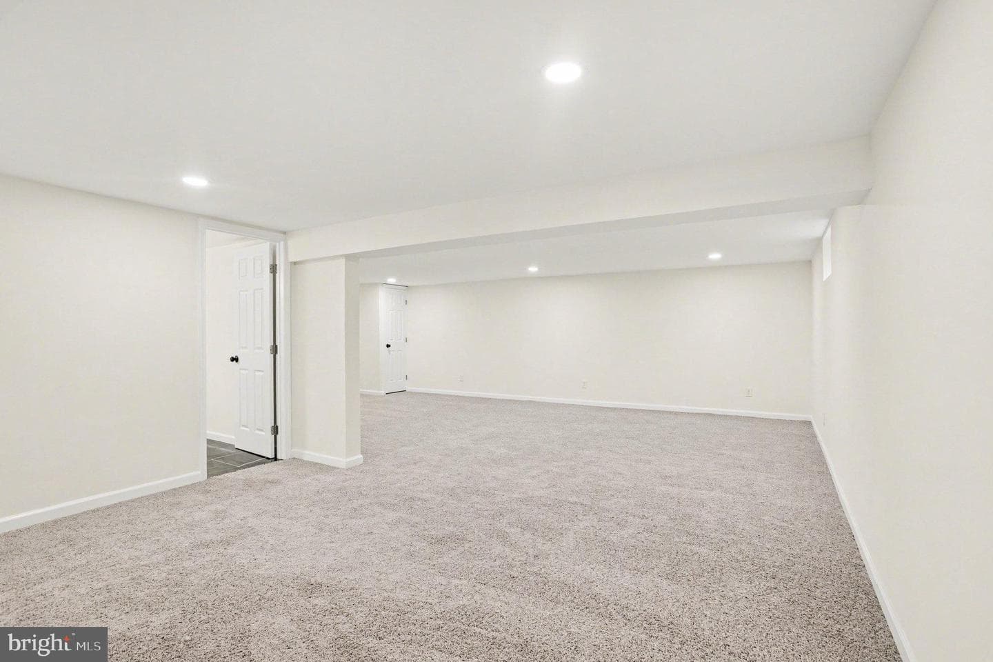 8029 Rider Avenue photo 27