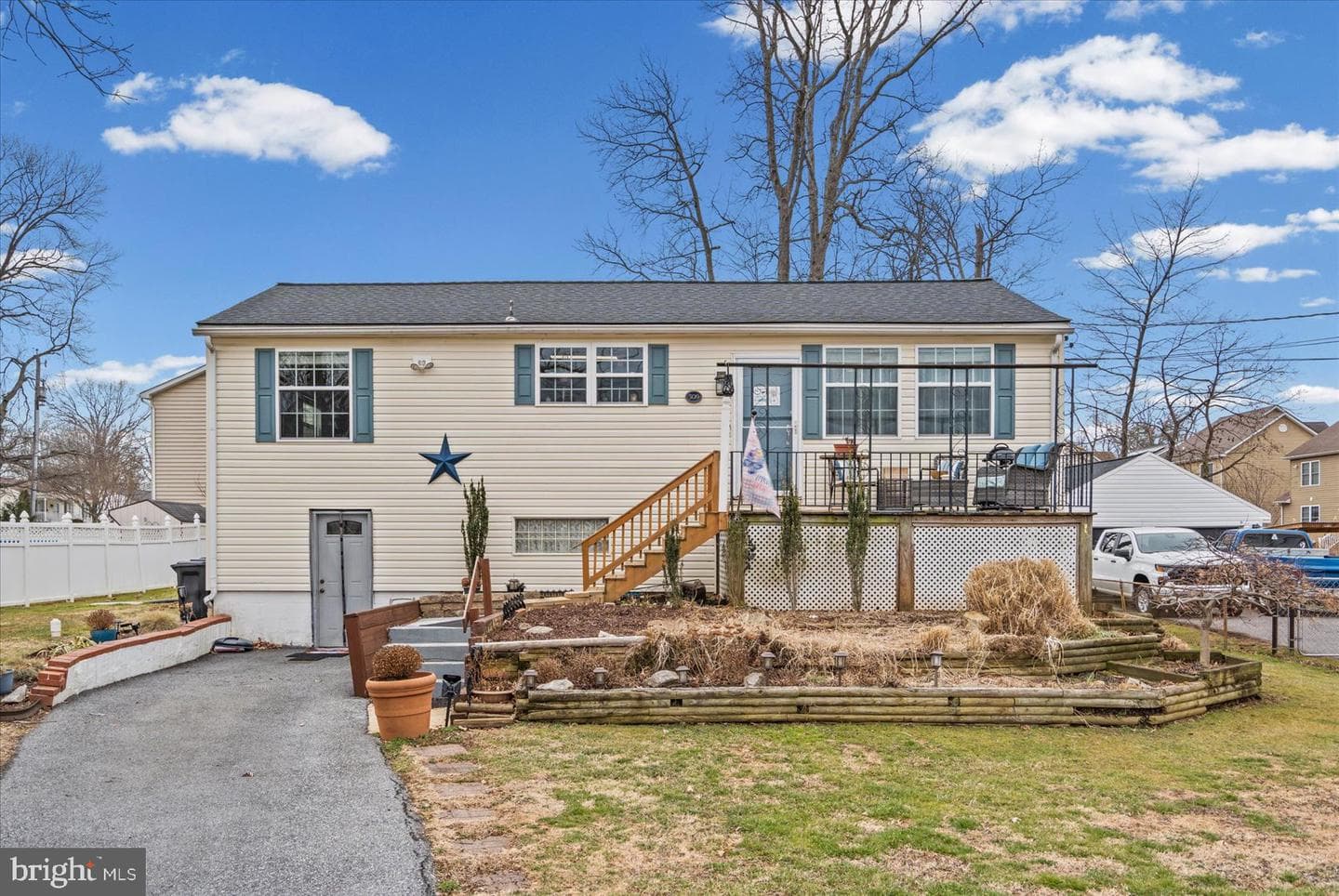 509 Essex Avenue photo 8