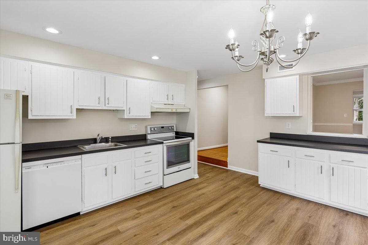1603 Twin Maple photo 10