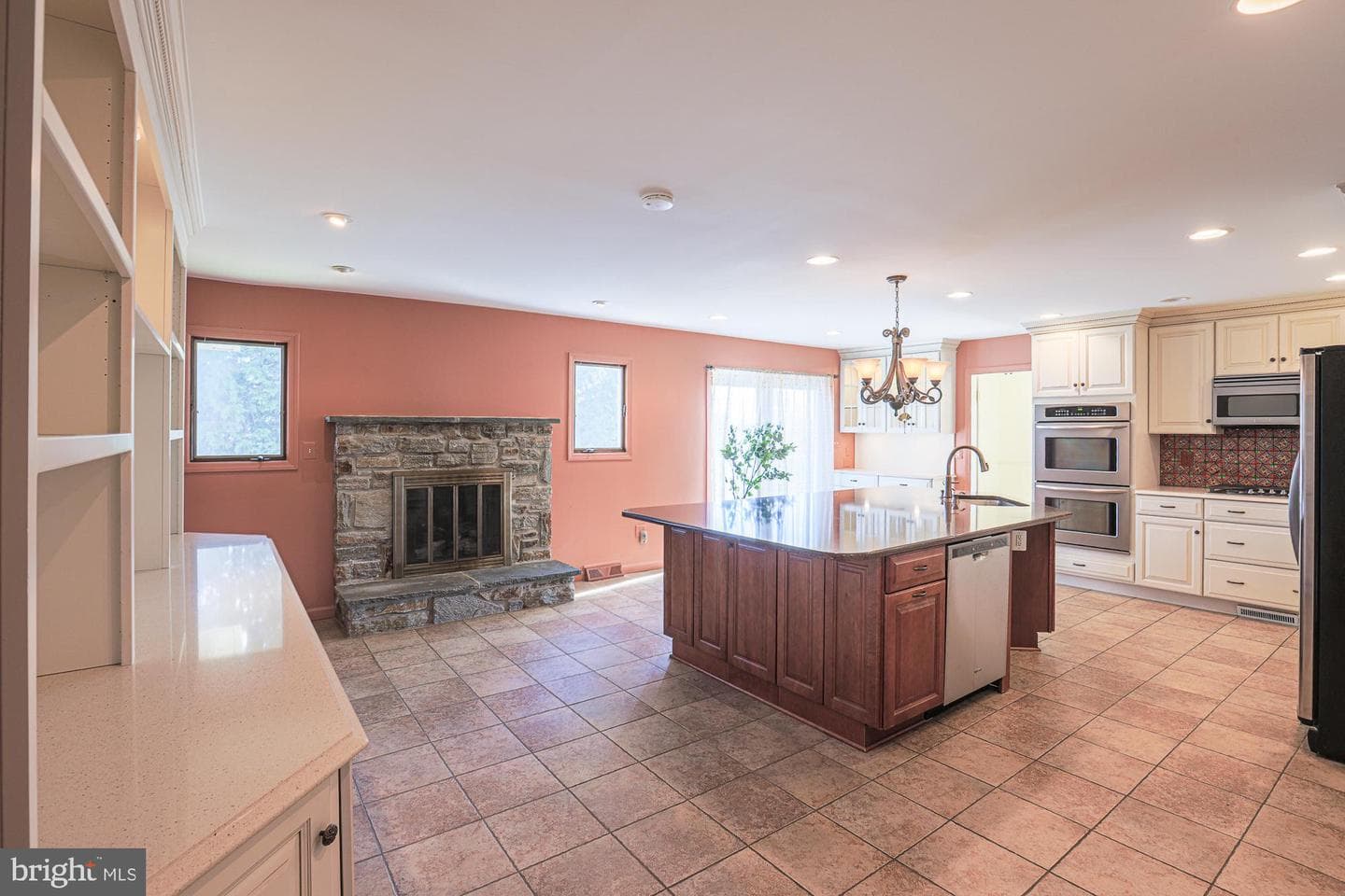 14005 Foxland Road photo 19