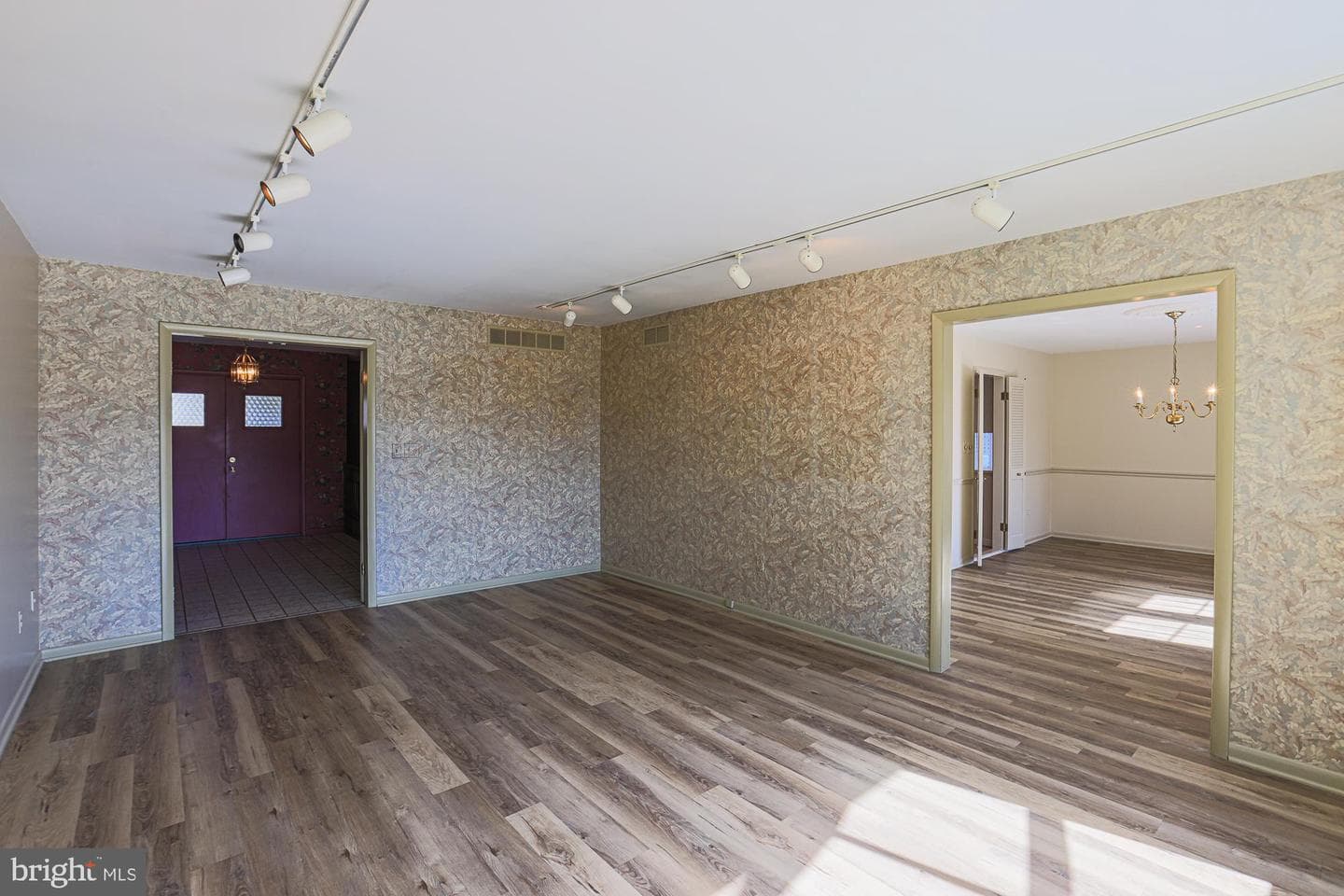 14005 Foxland Road photo 34