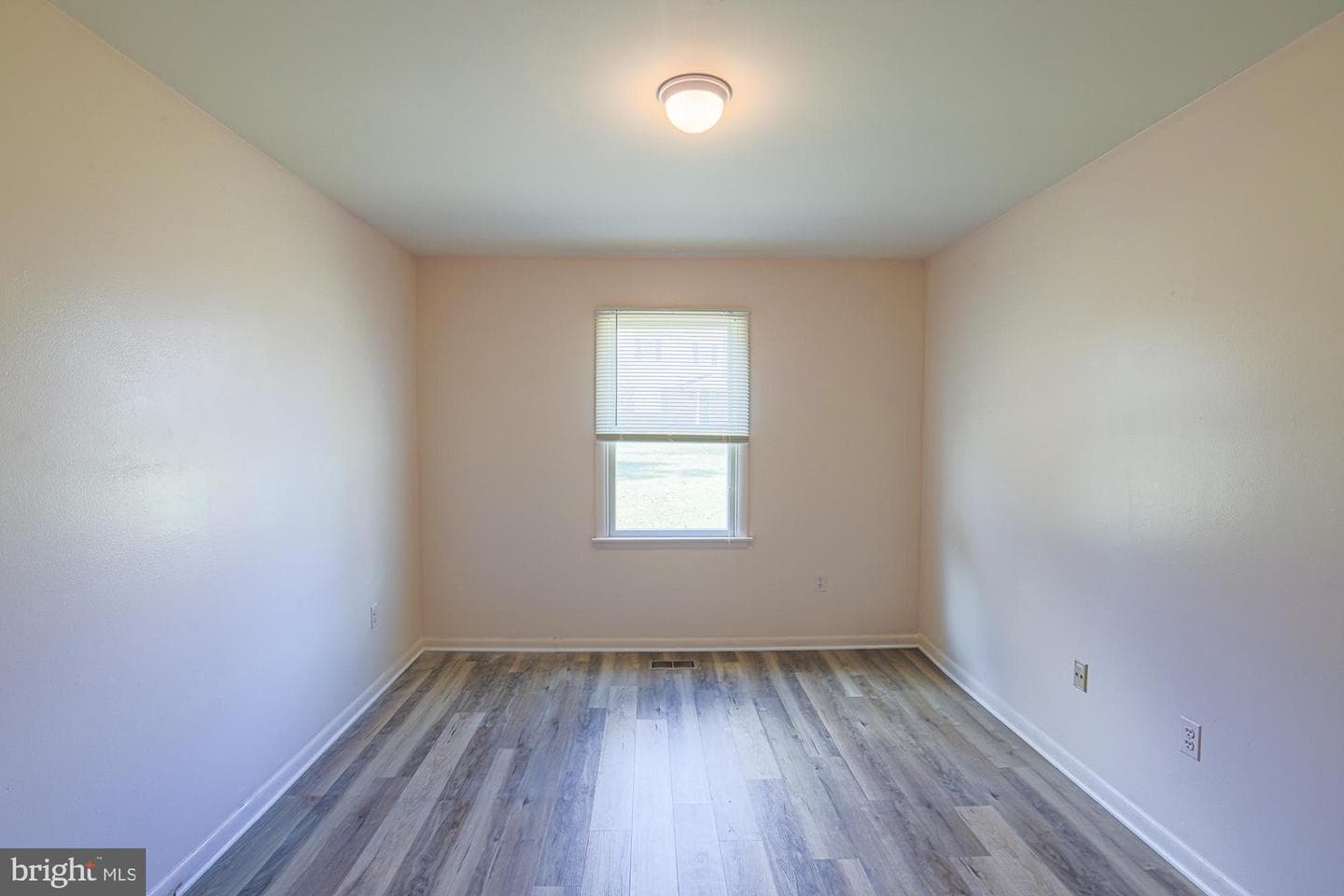 14005 Foxland Road photo 44