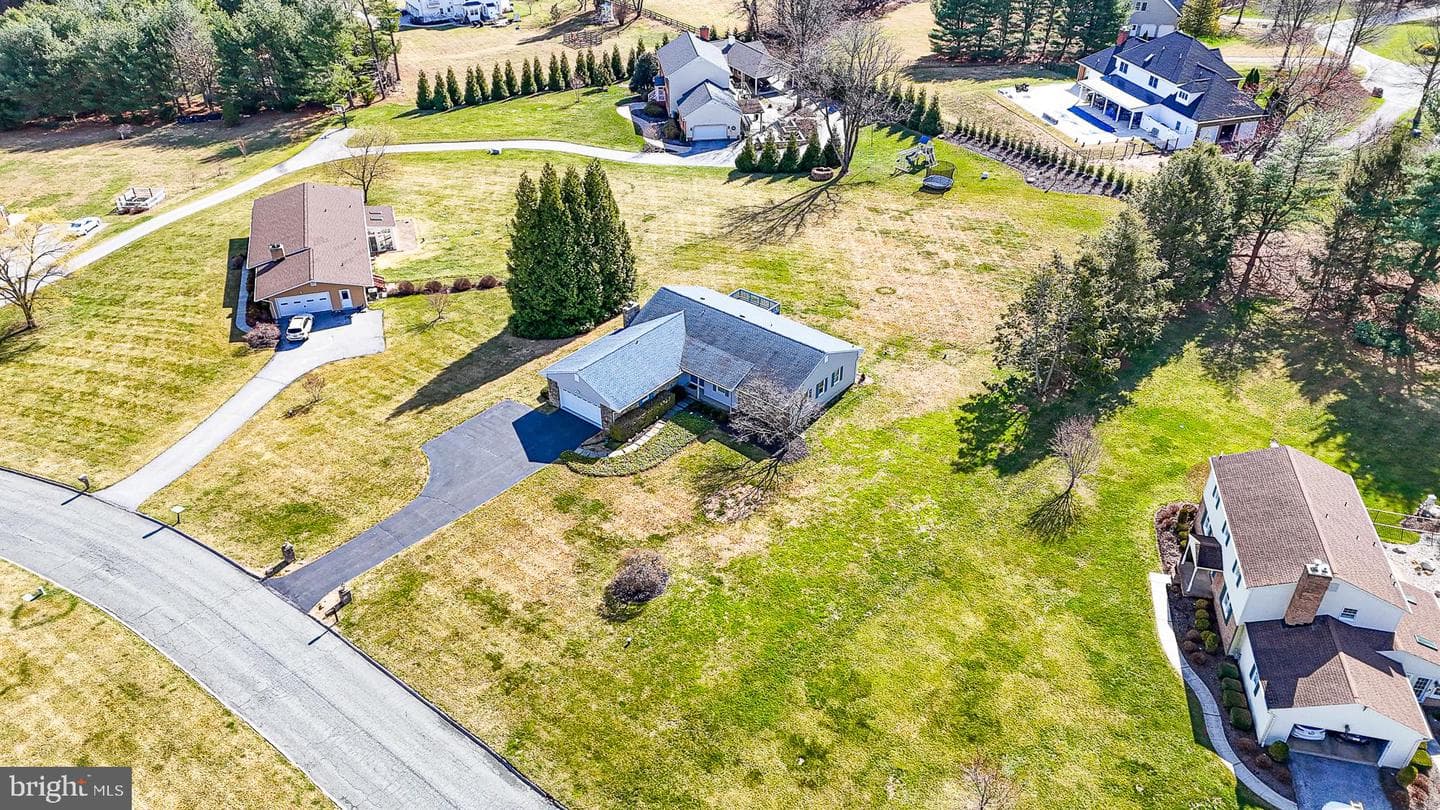 14005 Foxland Road photo 60