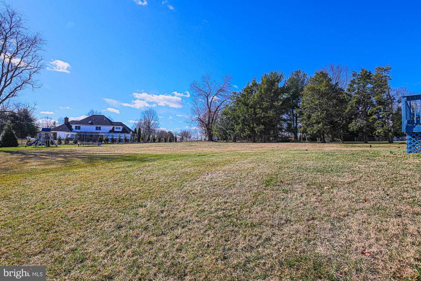 14005 Foxland Road photo 9