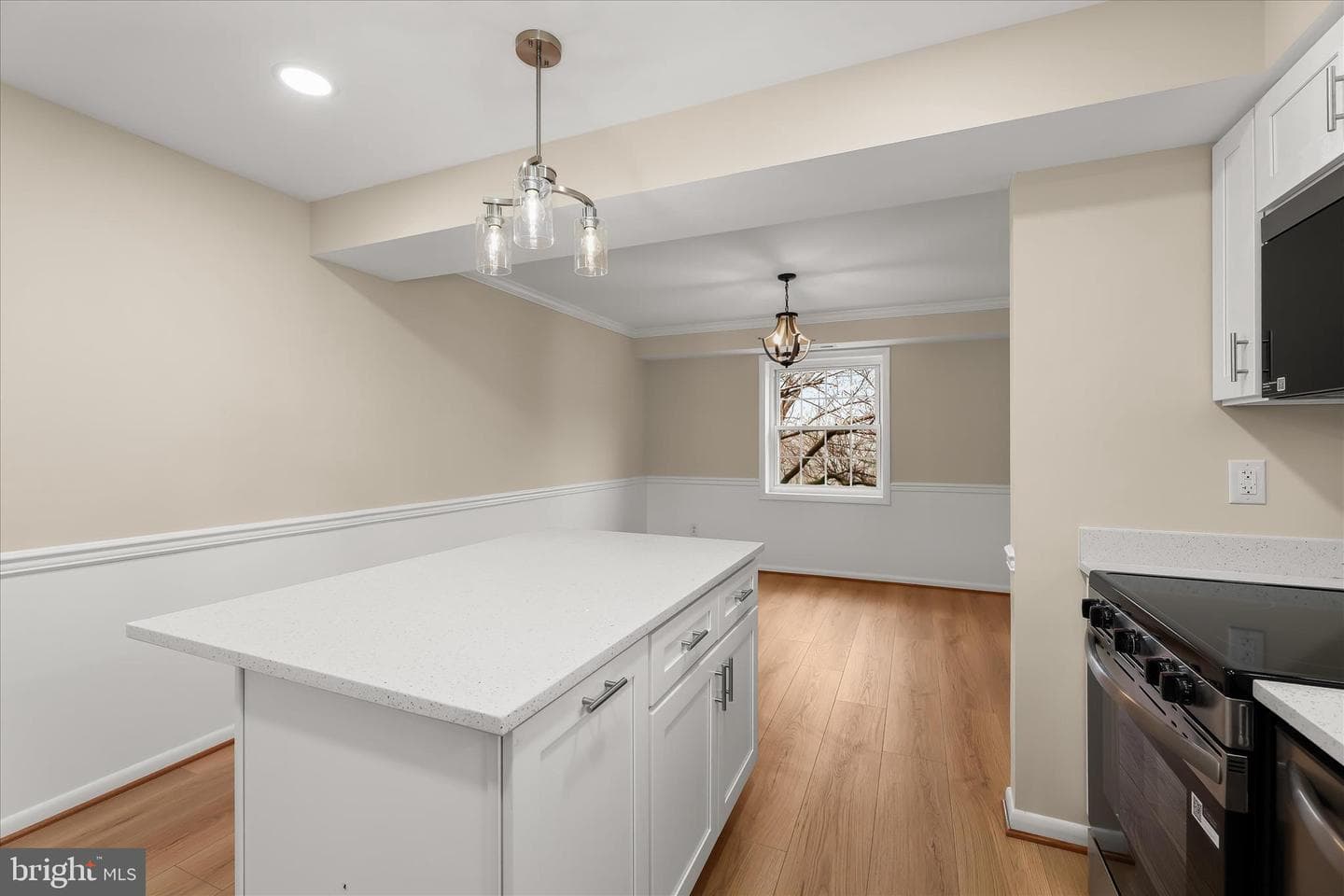 2 Elphin Court #302 photo 16