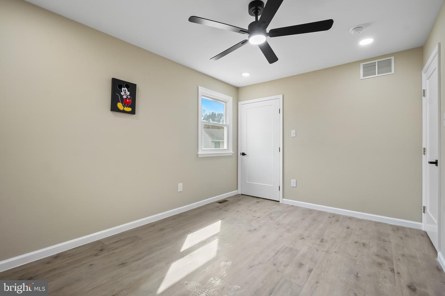 103 Strongwood Road photo 20