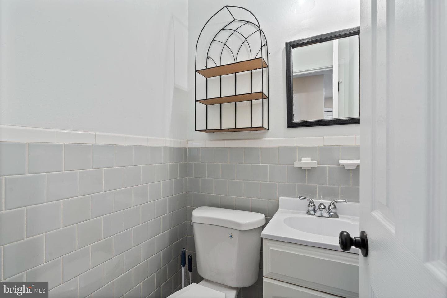 1306 Brixton Road photo 19