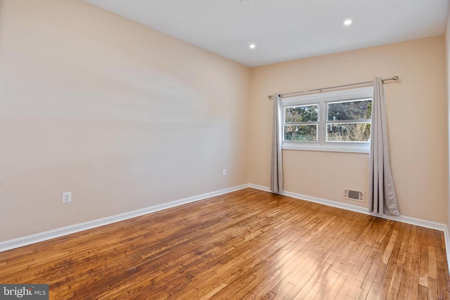 1306 Brixton Road photo 27