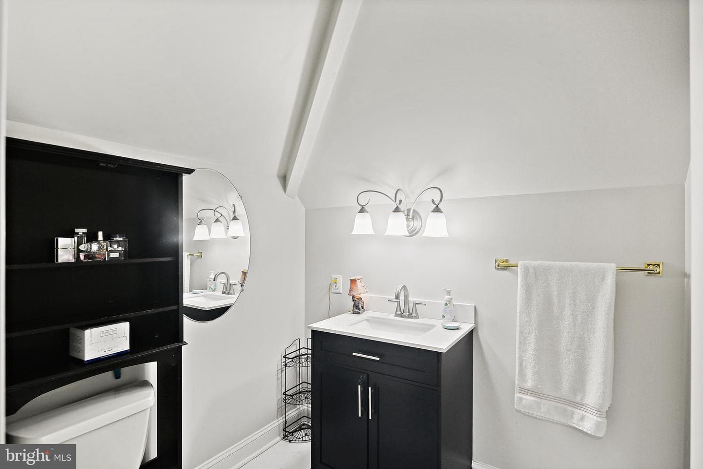 505 Pond View photo 40