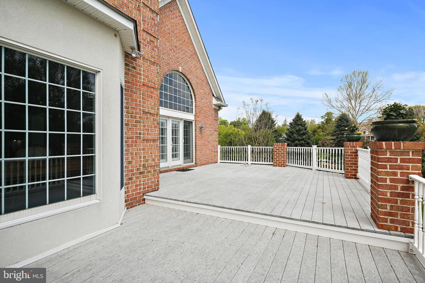 505 Pond View photo 50