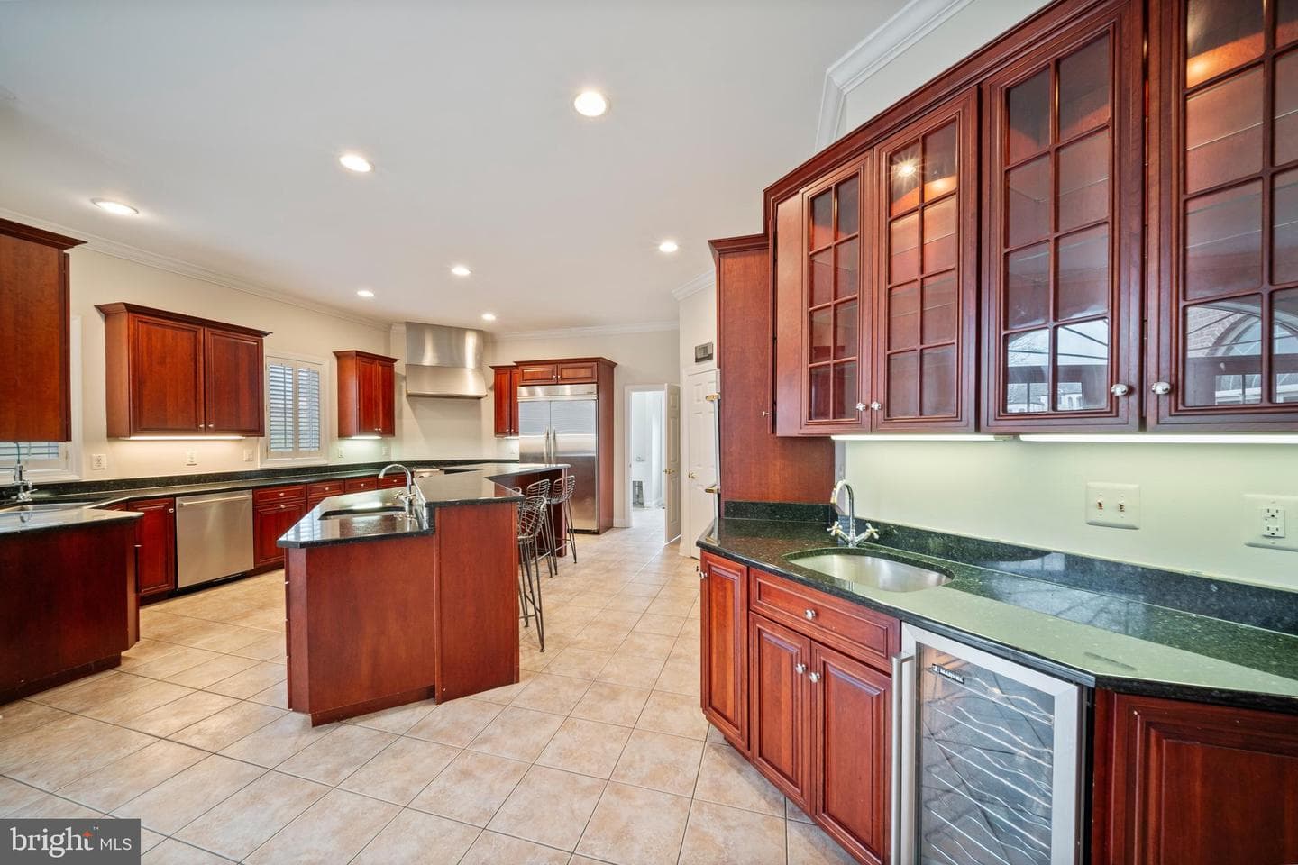 505 Pond View photo 74