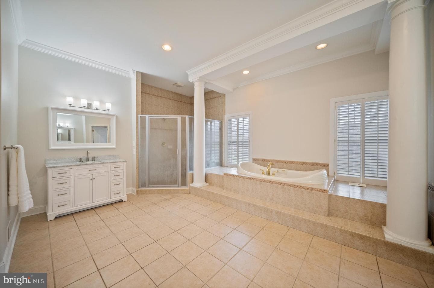 505 Pond View photo 90