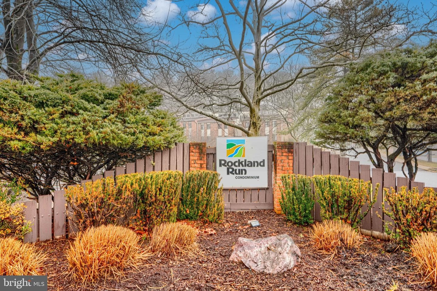 13 Suntop Court #t-2 photo 2