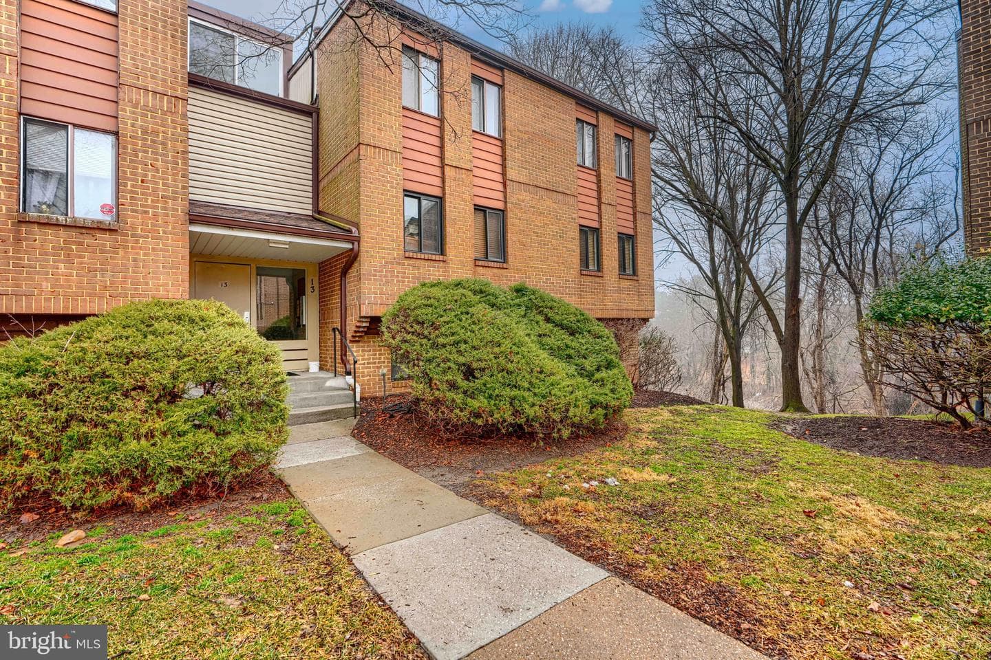 13 Suntop Court #t-2 photo 3