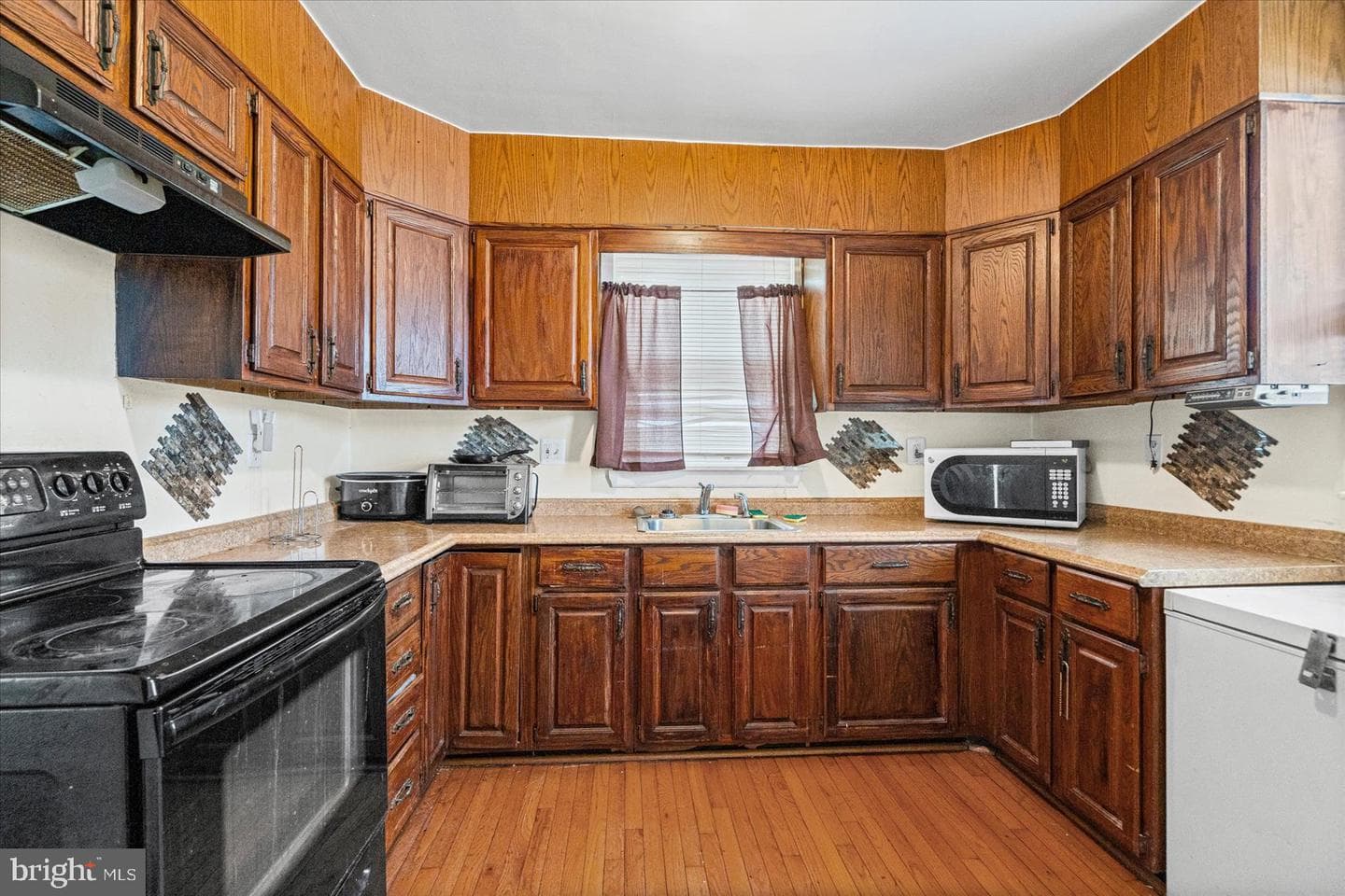 3621 Clifmar Road photo 10