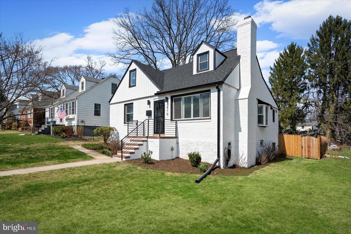 510 Overcrest Road photo 2