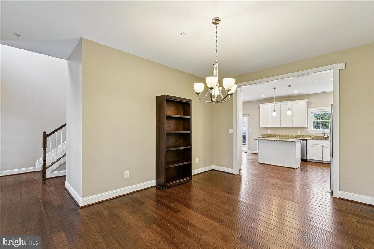 7526 Gilley Terrace photo 10