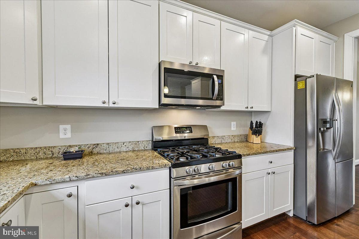 7526 Gilley Terrace photo 13