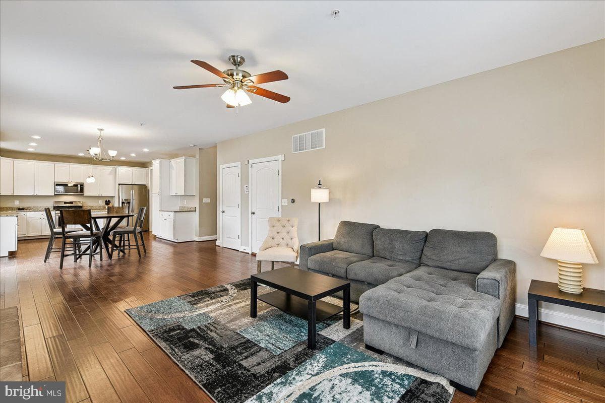 7526 Gilley Terrace photo 18