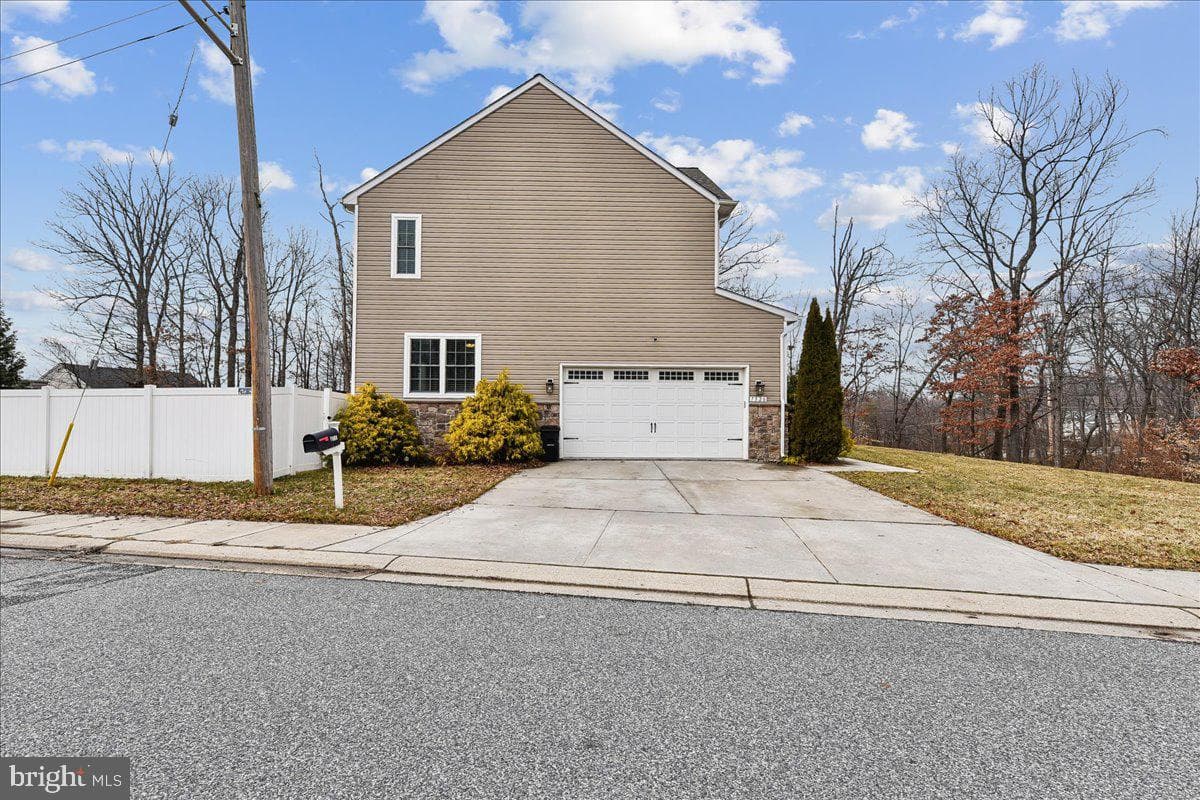 7526 Gilley Terrace photo 42