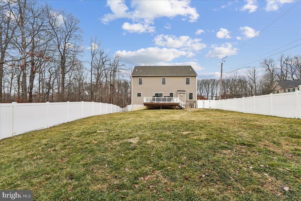 7526 Gilley Terrace photo 5
