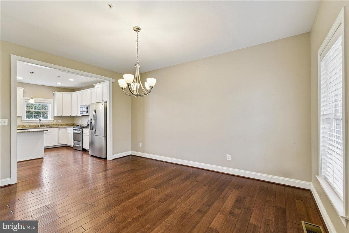 7526 Gilley Terrace photo 9