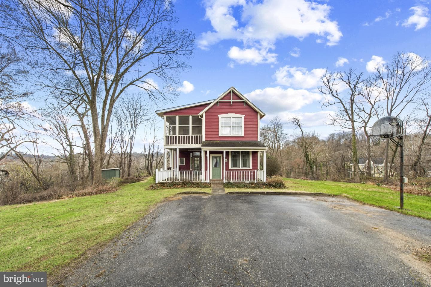 1704 Forsythia Lane photo 2