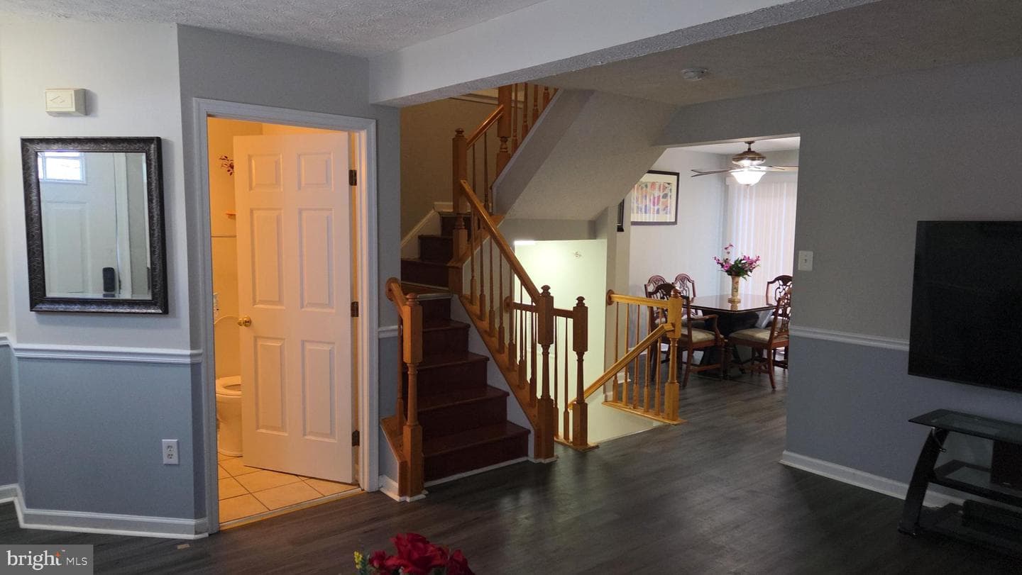 5022 Finsbury photo 10