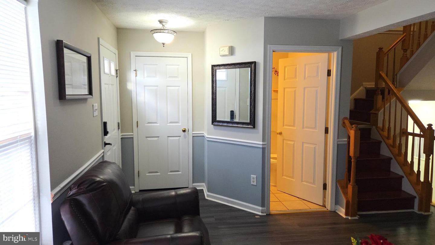 5022 Finsbury photo 12