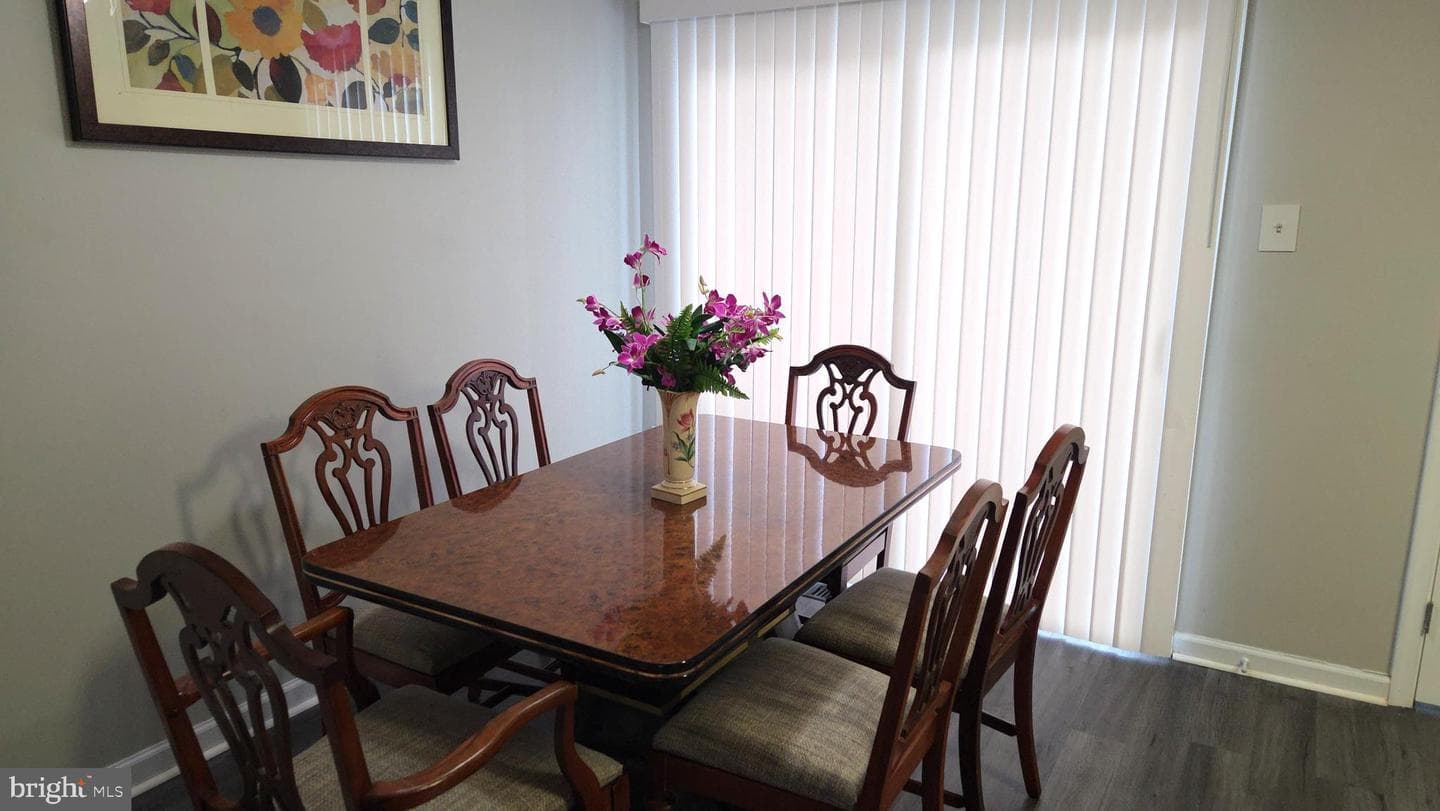 5022 Finsbury photo 15