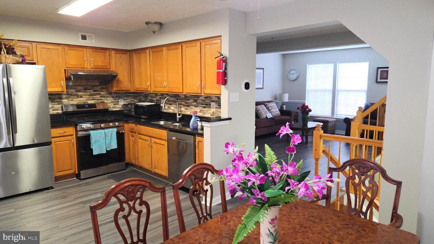 5022 Finsbury photo 17