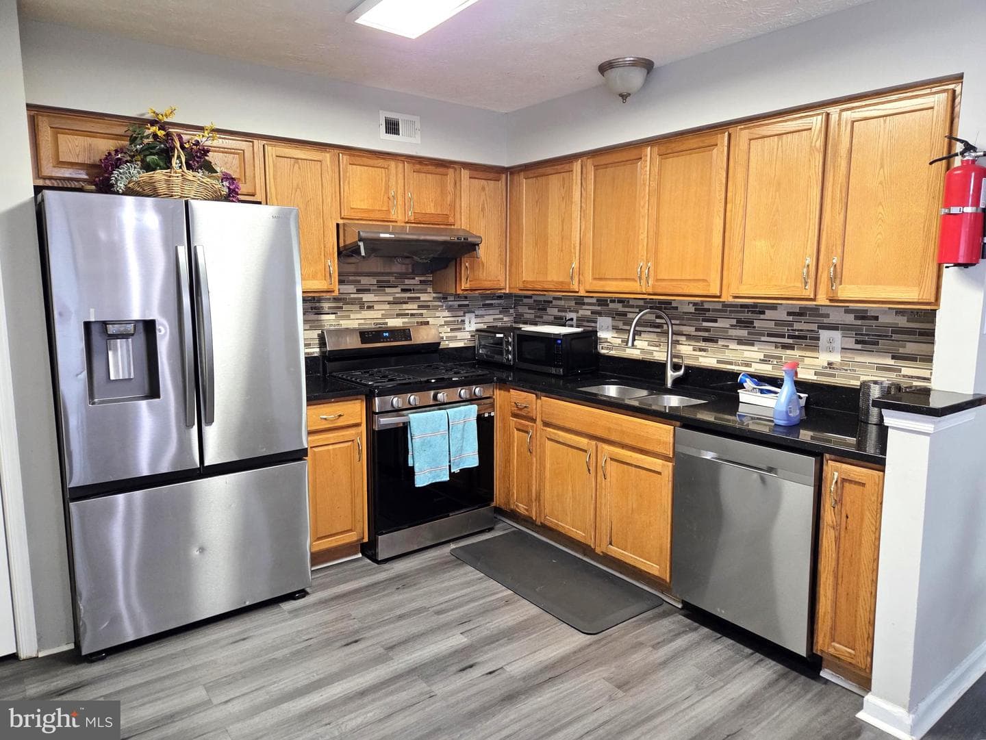 5022 Finsbury photo 24