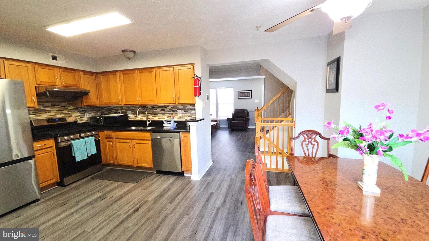 5022 Finsbury photo 27