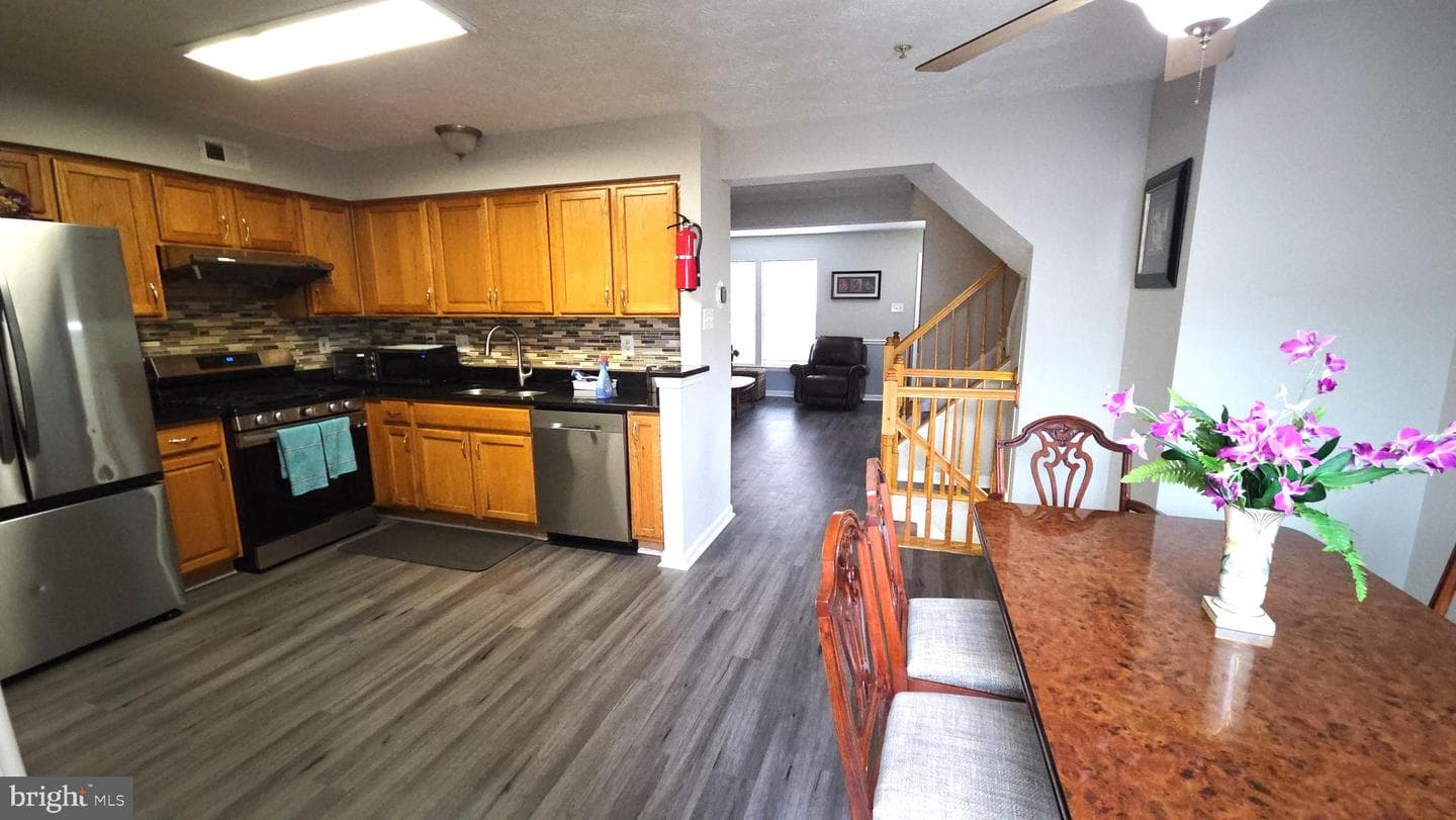 5022 Finsbury photo 28