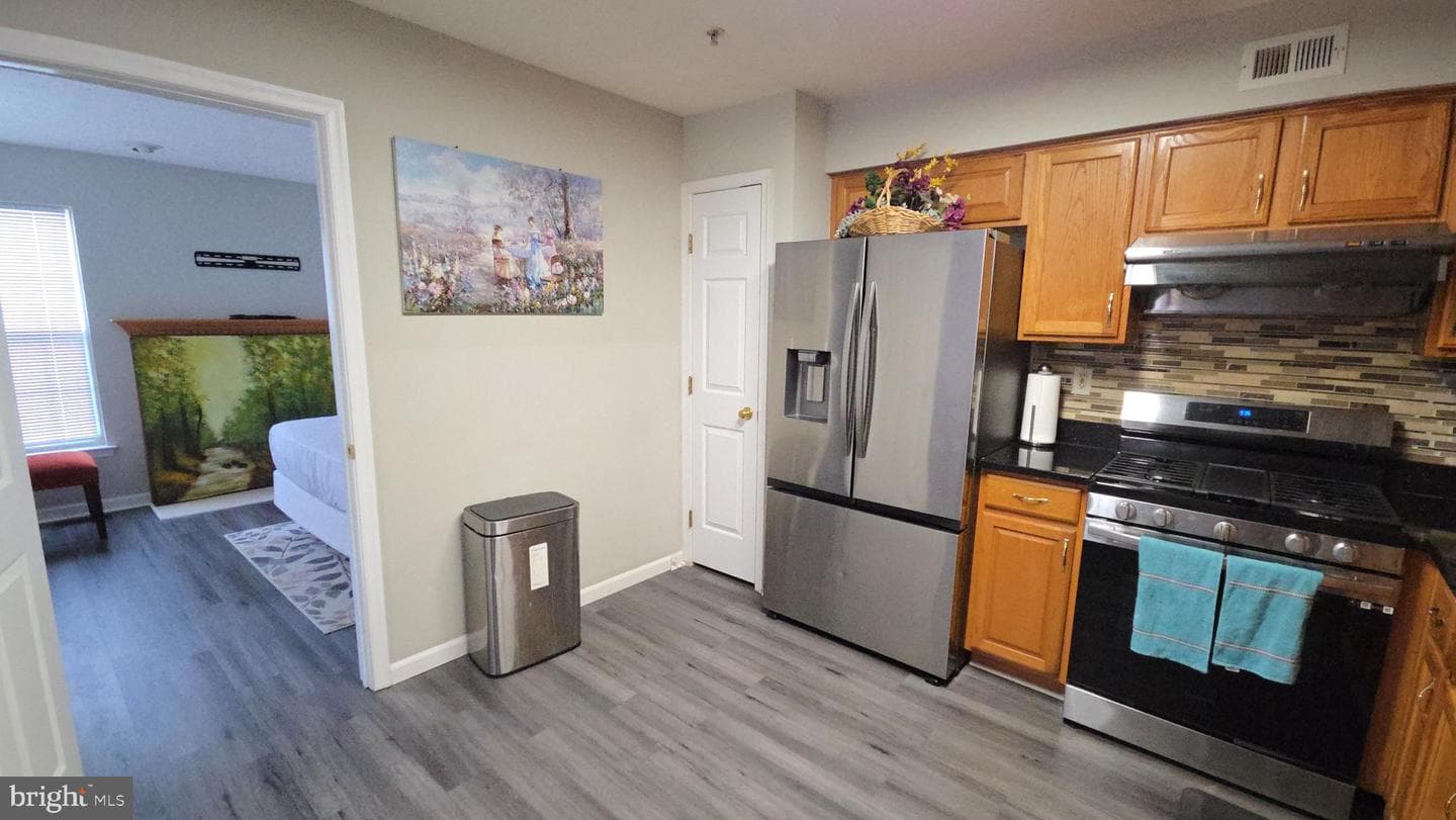 5022 Finsbury photo 31