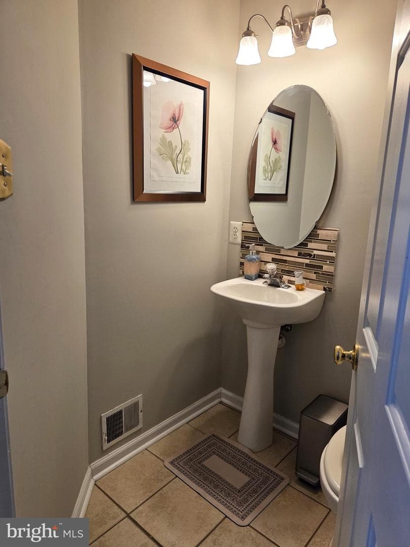 5022 Finsbury photo 34