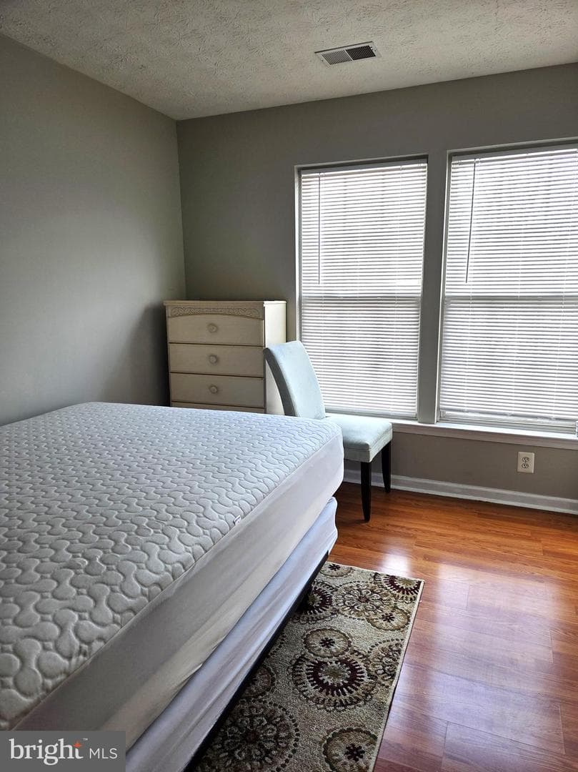 5022 Finsbury photo 56