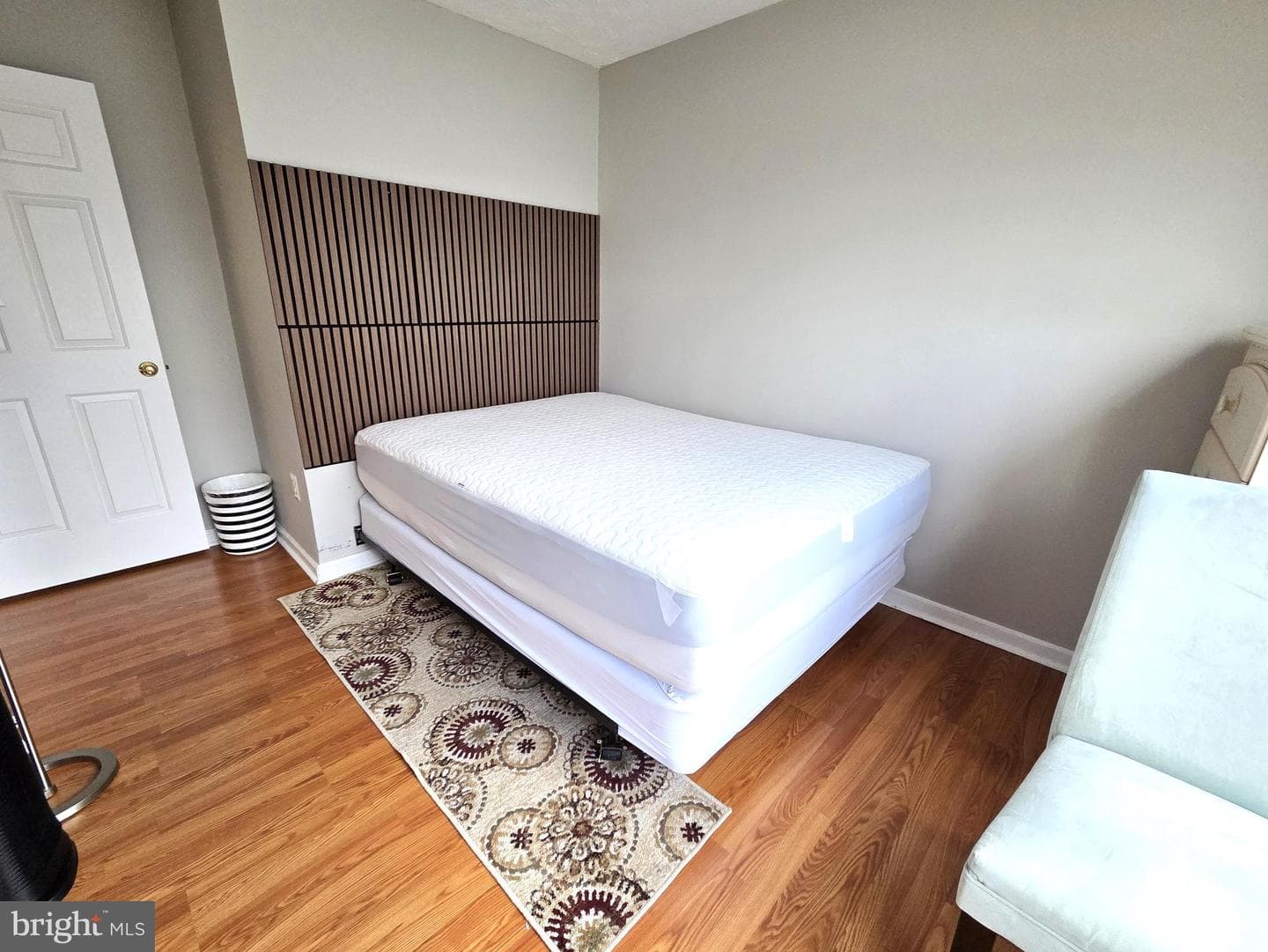 5022 Finsbury photo 63