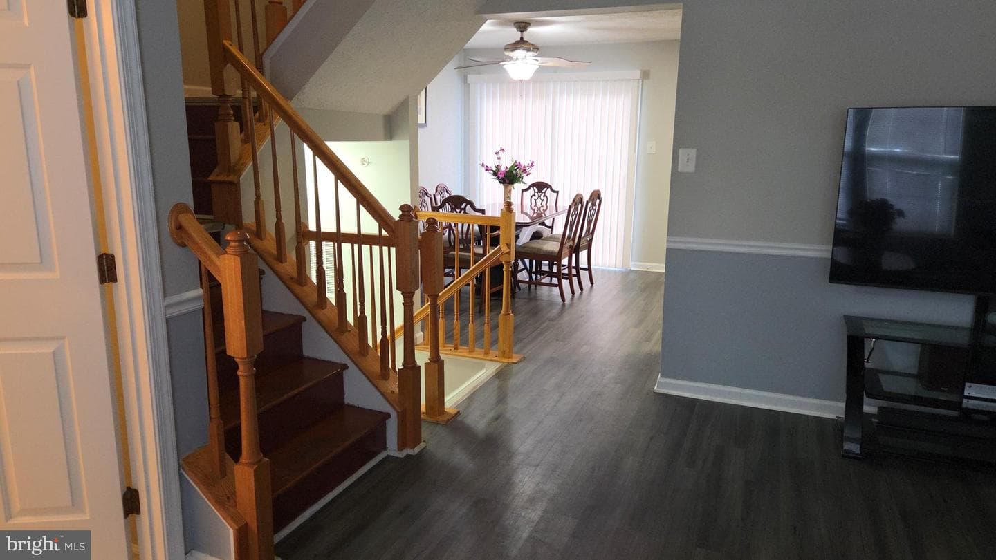 5022 Finsbury photo 8
