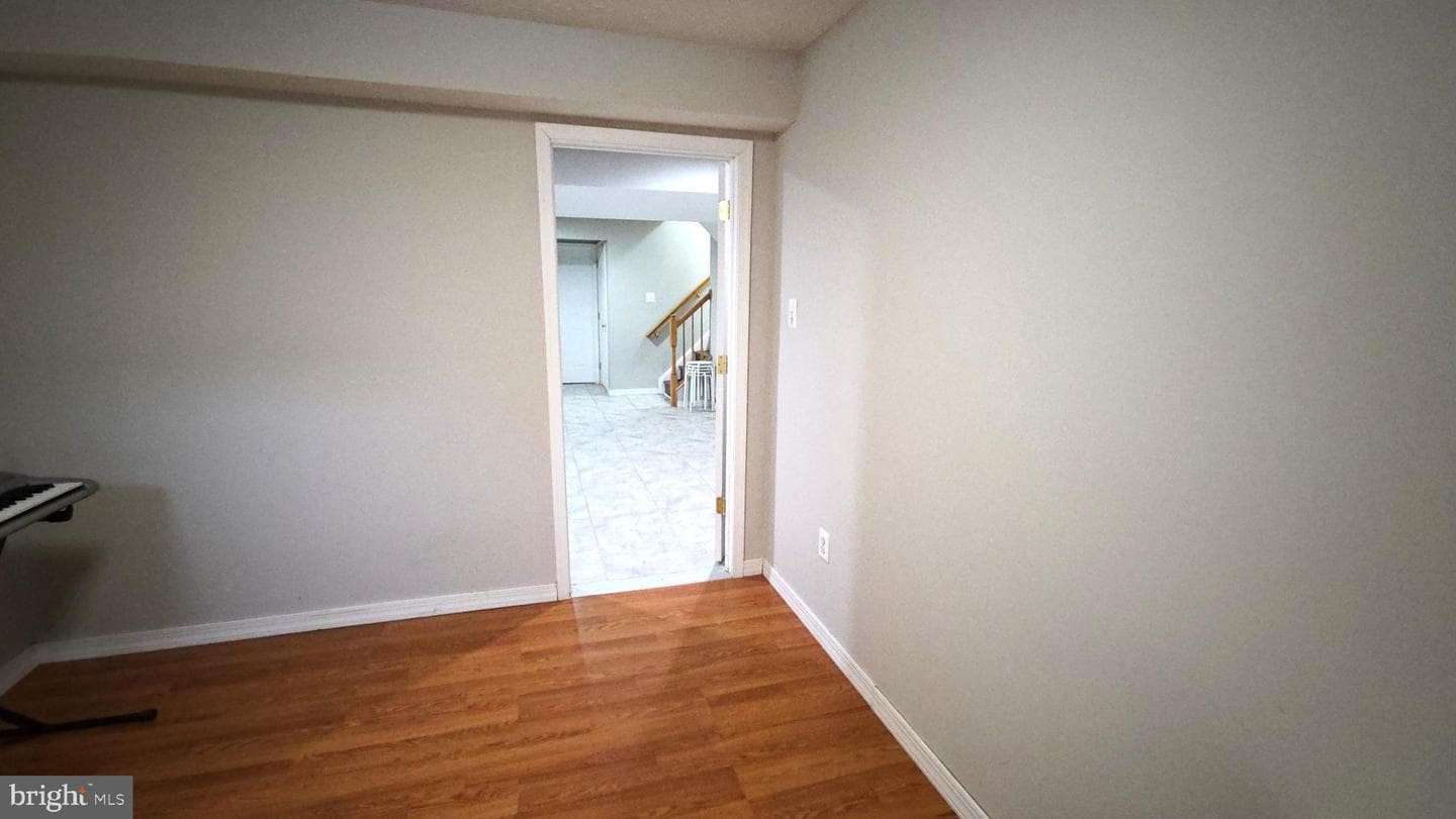 5022 Finsbury photo 83